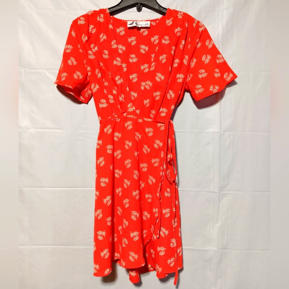 Dragonfly EUC Wrap Style Lined Dress, Coral with White Floral Pattern, Medium
